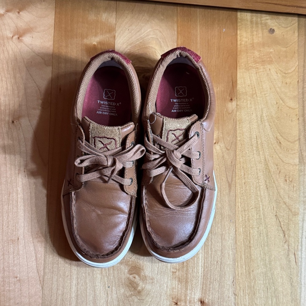 Twisted X Tan Women’s Sneakers - Picture 2 of 3